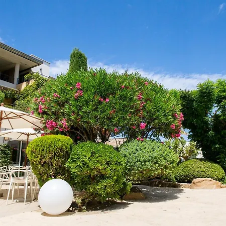 ホテル La Caravelle