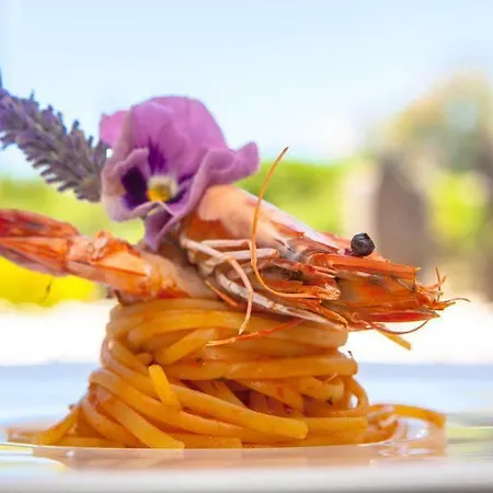 ホテル La Caravelle 3*