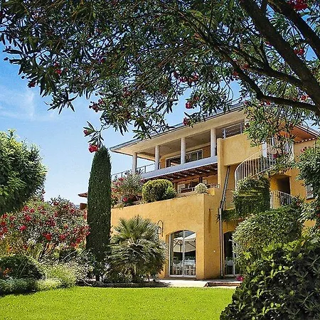 La Caravelle 3* Calvi (Corsica)