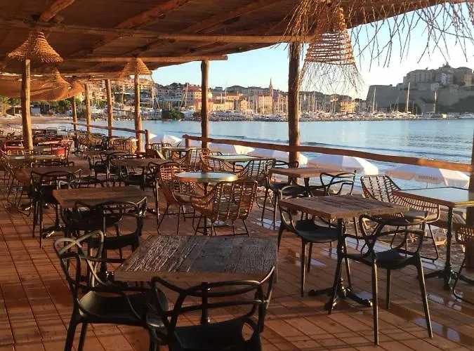 La Caravelle 3* Calvi (Corsica)