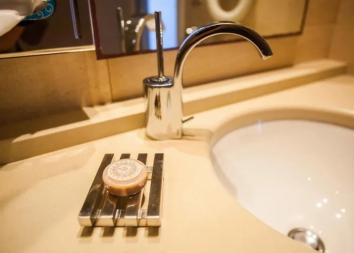 La Caravelle 3* Calvi (Corsica)