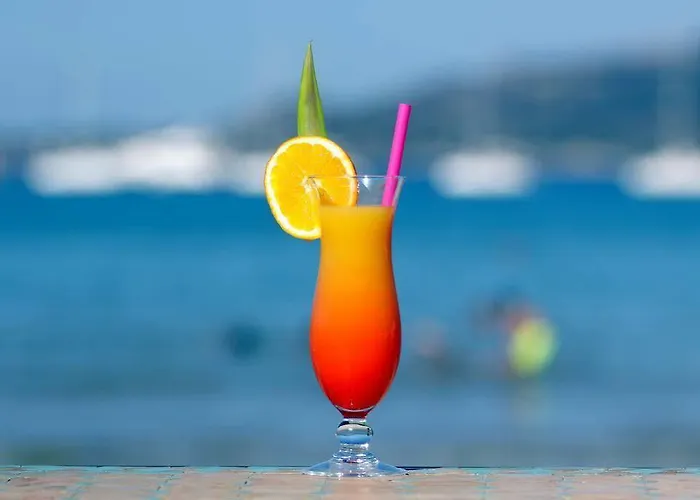 La Caravelle 3* Calvi (Corsica)